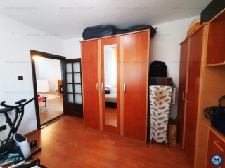 Vila cu 6 camere de vanzare, zona Malu Rosu, 220 mp