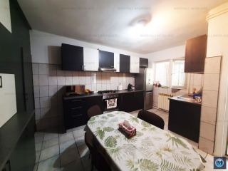 Vila cu 6 camere de vanzare, zona Malu Rosu, 220 mp