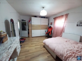 Casa cu 2 camere de vanzare, zona Lupeni, 70 mp