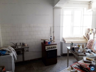 Apartament 3 camere de vanzare, zona Ultracentral, 79.7 mp
