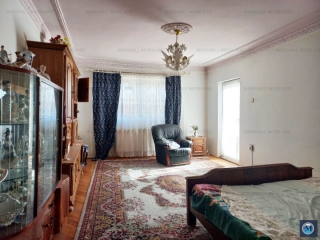 Vila cu 7 camere de vanzare, zona Marasesti, 330.96 mp
