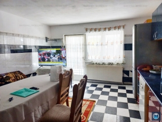 Vila cu 7 camere de vanzare, zona Marasesti, 330.96 mp
