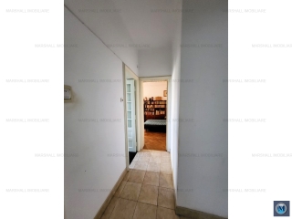 Vila cu 9 camere de vanzare, zona Central, 342.36 mp