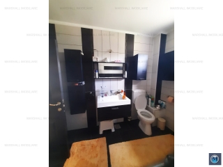 Vila cu 5 camere de vanzare in Boldesti-Scaeni, zona Nord-Est