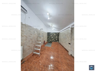 Casa cu 10 camere de vanzare, zona Postei - Bucov, 251.17 mp