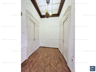 Casa cu 10 camere de vanzare, zona Postei - Bucov, 251.17 mp