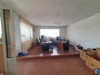 Spatiu  birouri de vanzare in Tantareni, 292.88 mp