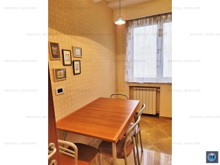 Apartament 3 camere de vanzare, zona Central, 82.32 mp