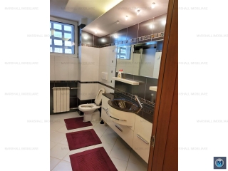 Apartament 3 camere de vanzare, zona Central, 82.32 mp