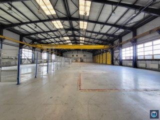 Spatiu industrial de vanzare in Campina, zona Central, 4600 mp