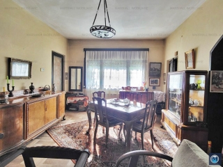 Apartament 3 camere de vanzare in Campina, zona Central, 80 mp