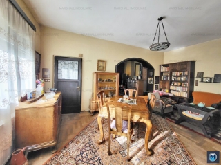 Apartament 3 camere de vanzare in Campina, zona Central, 80 mp