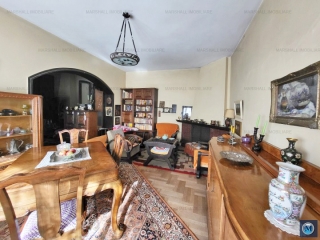 Apartament 3 camere de vanzare in Campina, zona Central, 80 mp