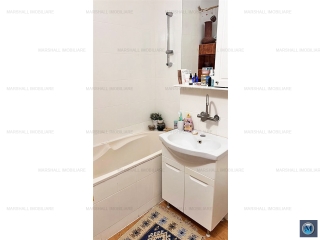 Apartament 3 camere de vanzare, zona Republicii, 74 mp