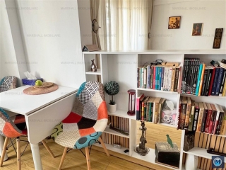 Apartament 3 camere de vanzare, zona Republicii, 74 mp