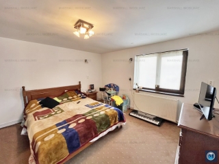 Casa cu 3 camere de vanzare, zona Central, 77 mp