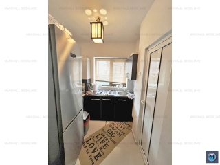 Casa cu 3 camere de vanzare, zona Central, 77 mp