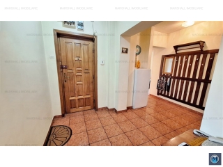 Apartament 4 camere de vanzare, zona Sud, 78.8 mp