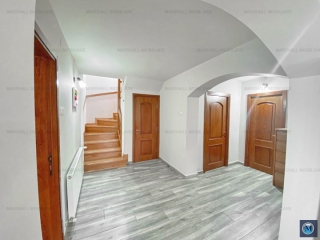 Vila cu 5 camere de vanzare, zona Transilvaniei, 168 mp