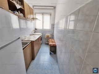 Apartament 3 camere de vanzare, zona Mihai Bravu, 48 mp