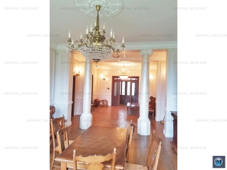 Vila cu 6 camere de inchiriat in Campina, 370 mp