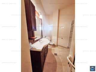 Apartament 2 camere de vanzare, zona Central, 75.95 mp