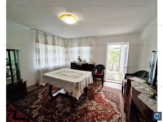 Casa cu 6 camere de vanzare in Ciorani, 89 mp