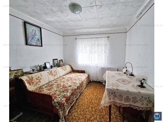 Casa cu 6 camere de vanzare in Ciorani, 89 mp