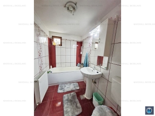 Casa cu 4 camere de vanzare, zona Transilvaniei, 206 mp