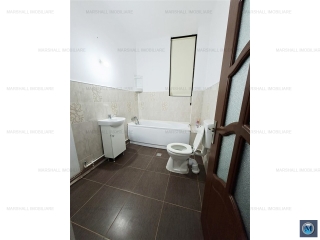 Apartament 4 camere de inchiriat, zona Central, 100 mp