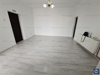 Apartament 4 camere de inchiriat, zona Central, 100 mp