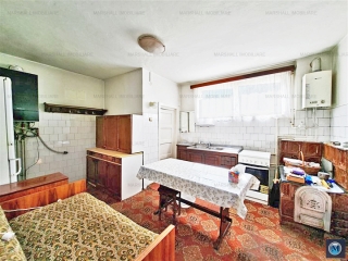 Vila cu 10 camere de vanzare in Gageni, 281,47 mp