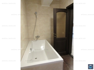 Apartament 3 camere de vanzare, zona Albert, 154.85 mp