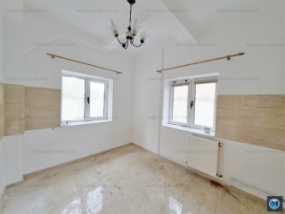 Casa cu 3 camere de vanzare, zona Central, 152,72 mp