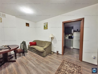 Vila cu 9 camere de vanzare in Puchenii Mari, 312.56 mp