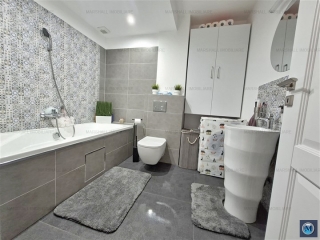 Apartament 3 camere de vanzare, zona Albert, 72 mp