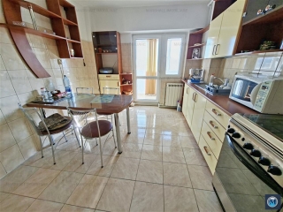 Apartament 2 camere de vanzare, zona Ultracentral, 56 mp