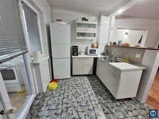 Apartament 2 camere de vanzare, zona Central, 57 mp