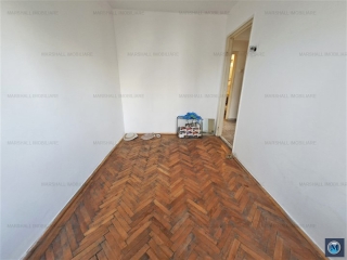 Apartament 3 camere de vanzare, zona Baraolt, 46 mp