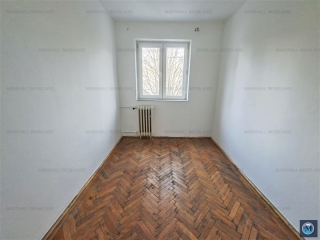 Apartament 3 camere de vanzare, zona Baraolt, 46 mp