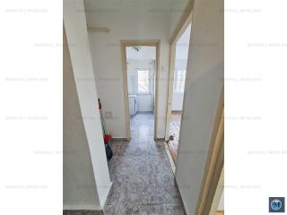 Apartament 3 camere de vanzare, zona Baraolt, 46 mp