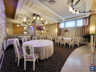 Spatiu comercial de vanzare, zona Vest, 1200 mp