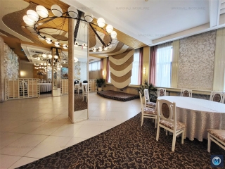 Spatiu comercial de vanzare, zona Vest, 1200 mp