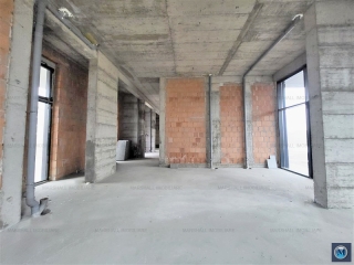 Spatiu comercial de inchiriat, zona Albert, 124 mp
