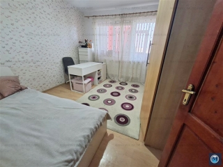 Apartament 2 camere de vanzare, zona Malu Rosu, 50 mp
