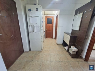 Apartament 2 camere de vanzare, zona Malu Rosu, 50 mp