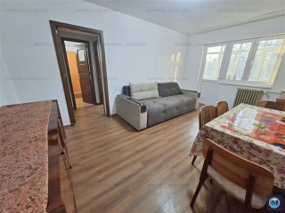 Apartament 3 camere de vanzare, zona Nord - Spitalul Judetean, 56 mp