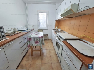 Apartament 3 camere de vanzare, zona Nord - Spitalul Judetean, 56 mp