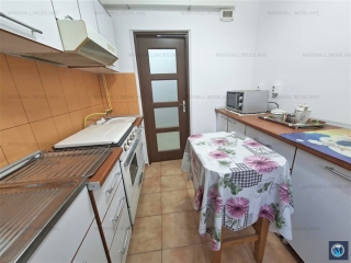 Apartament 3 camere de vanzare, zona Nord - Spitalul Judetean, 56 mp