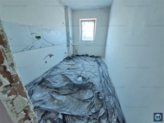Apartament 3 camere de vanzare, zona Nord-Est, 65,83 mp